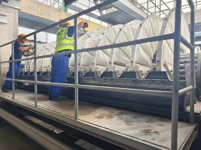 Manke nan pandan operasyon an nan filtè disk vakyòm ak solisyon yo